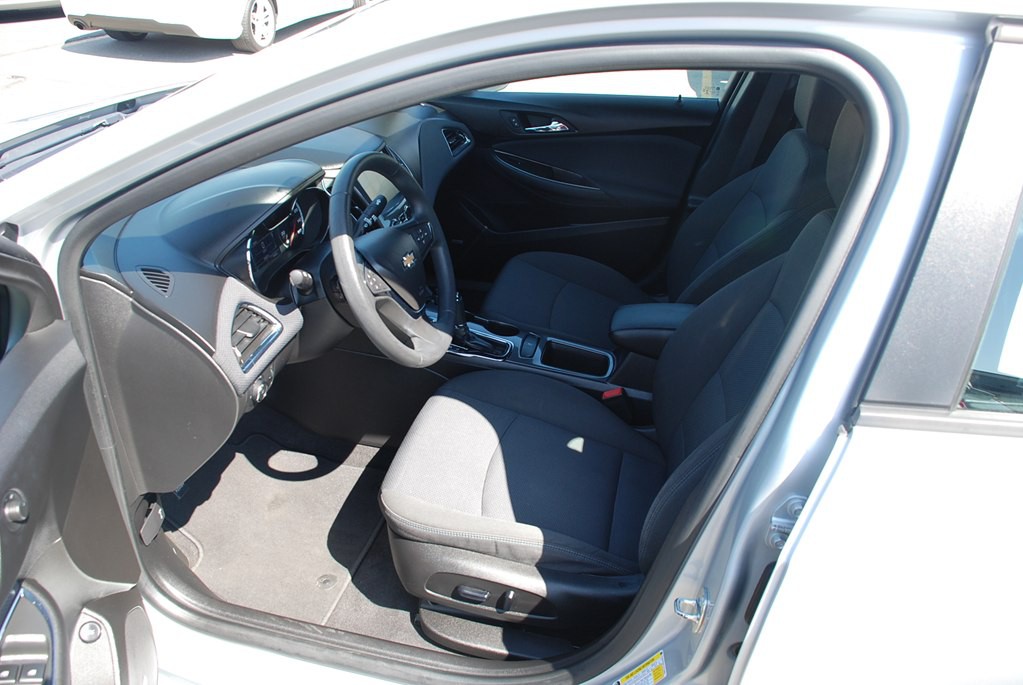 2018 Chevrolet Cruze Image 11