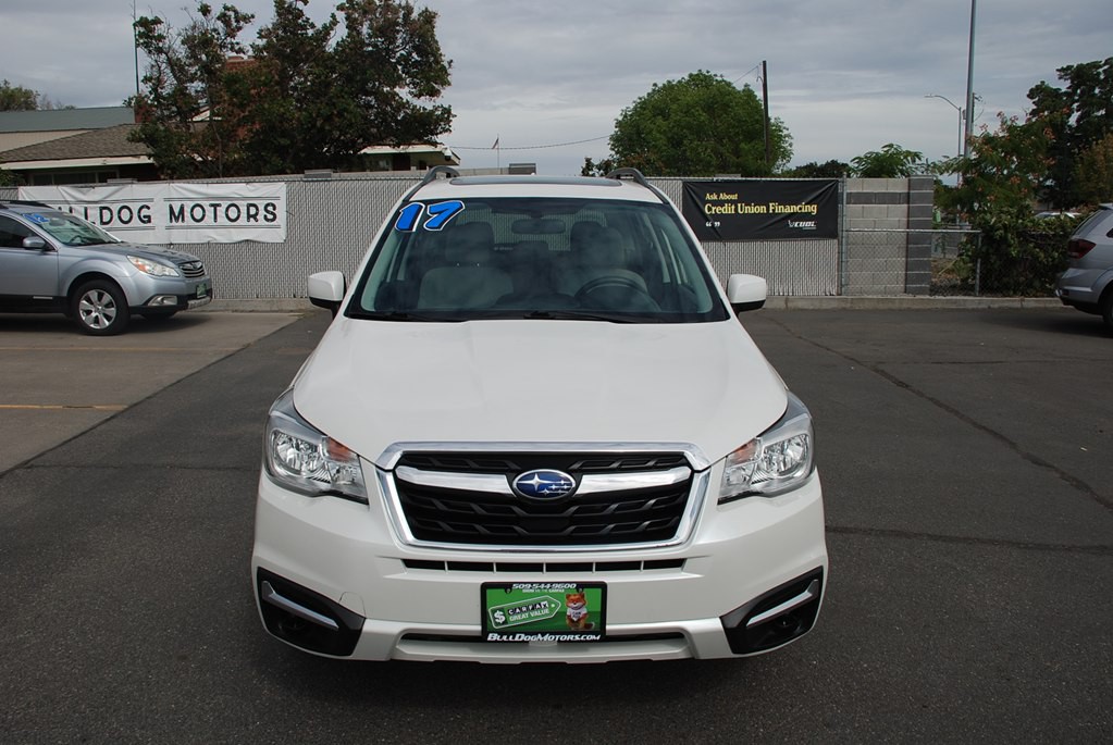 2017 Subaru Forester Image 8