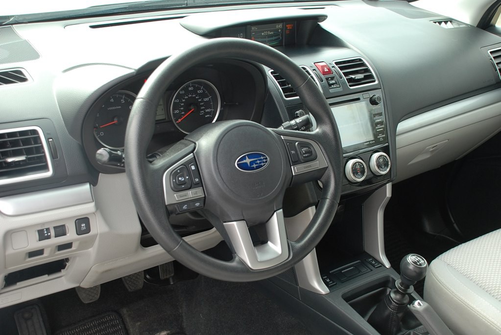 2017 Subaru Forester Image 11