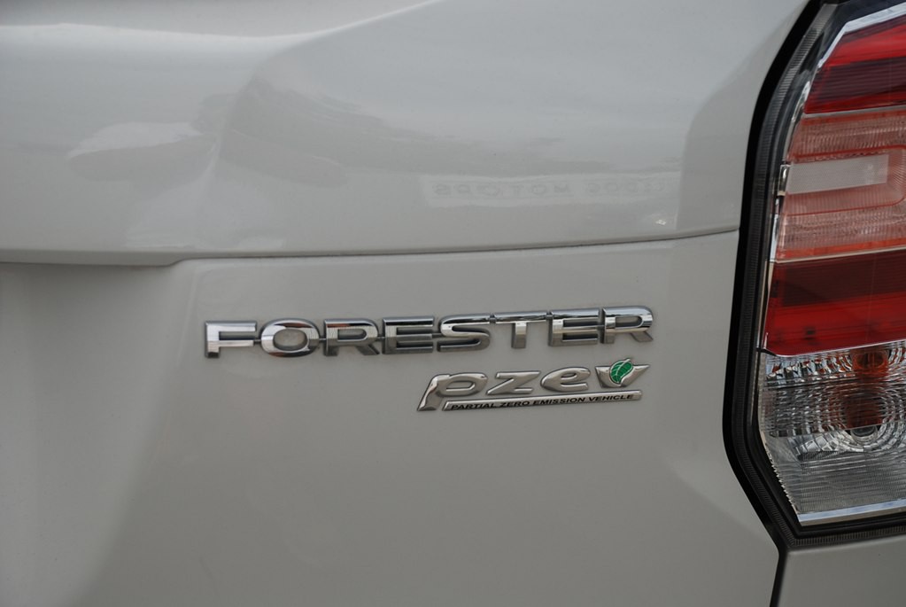 2017 Subaru Forester Image 23