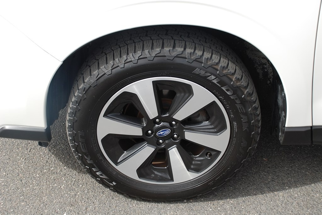 2017 Subaru Forester Image 25