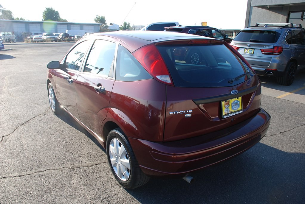 2007 Ford Focus Image 3
