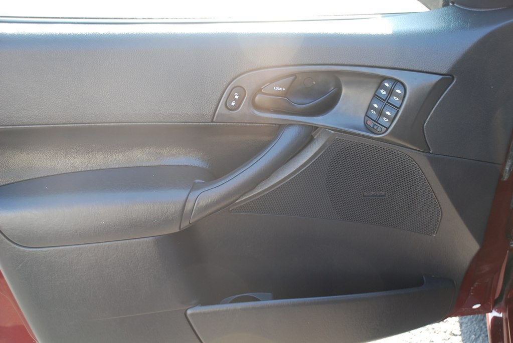 2007 Ford Focus Image 9