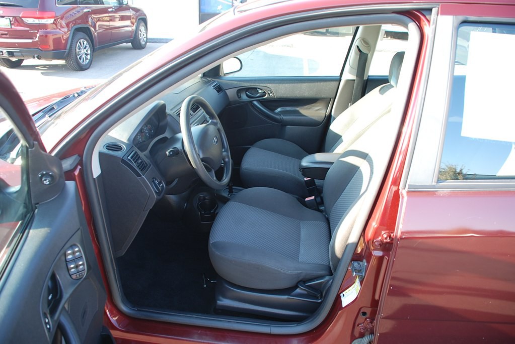2007 Ford Focus Image 10