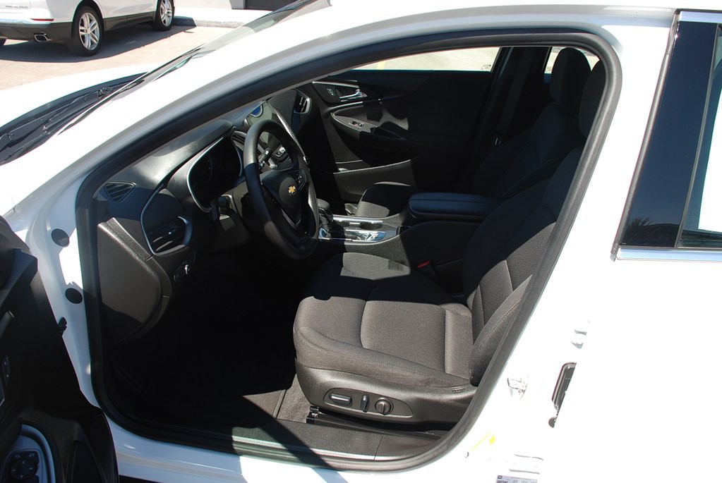 2024 Chevrolet Malibu Image 10