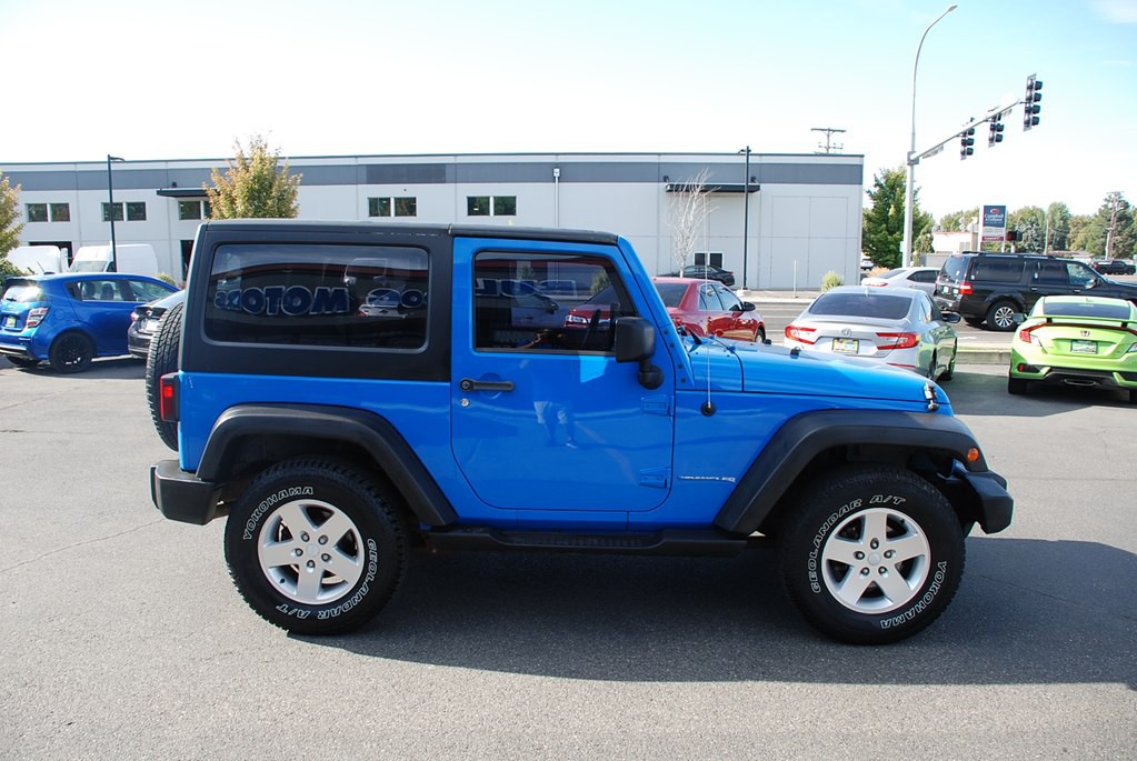 2011 Jeep Wrangler Image 6