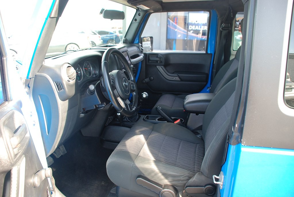 2011 Jeep Wrangler Image 10