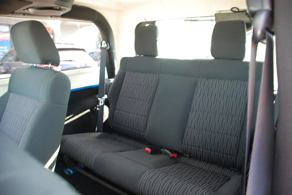 2011 Jeep Wrangler Image 16