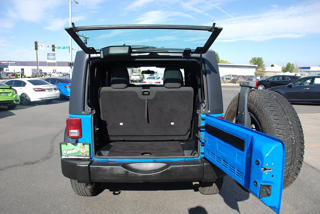 2011 Jeep Wrangler Image 17
