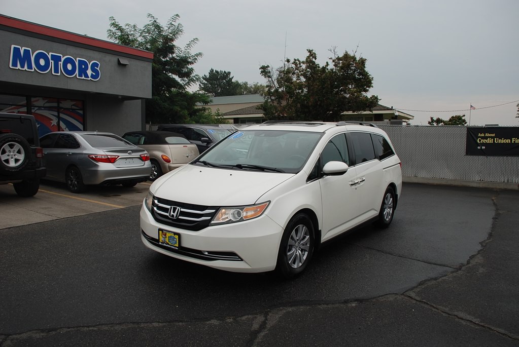 2016 Honda Odyssey Image 1