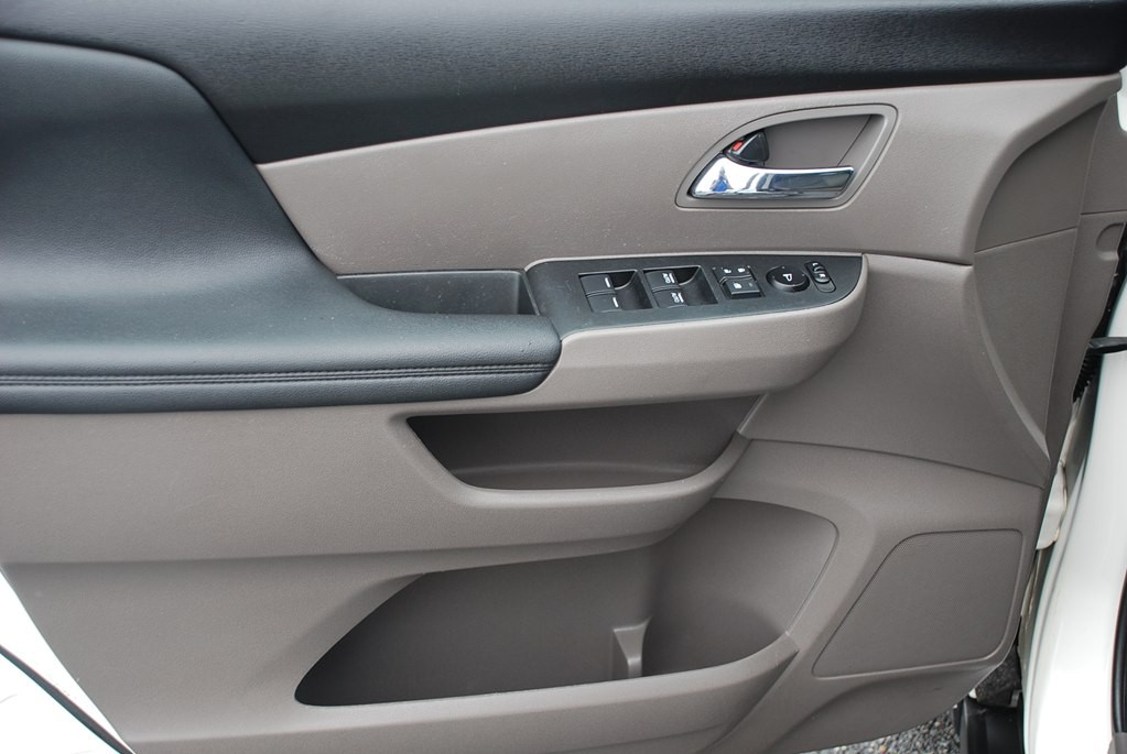 2016 Honda Odyssey Image 9