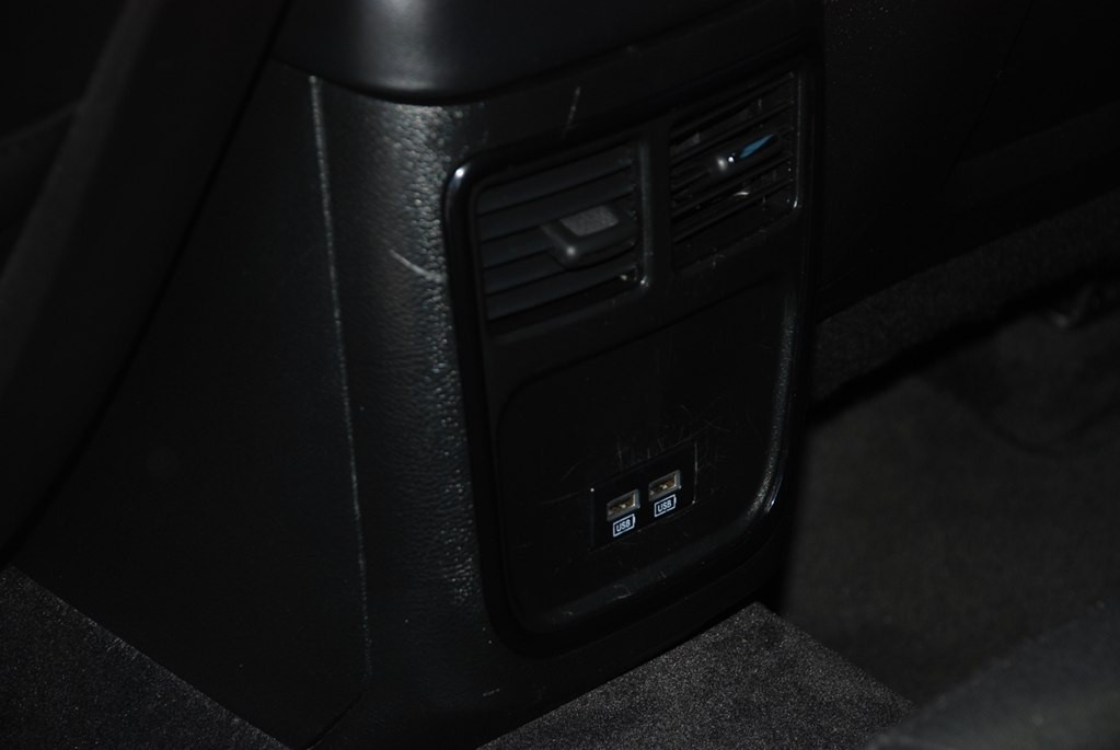 2018 Dodge Charger Image 18