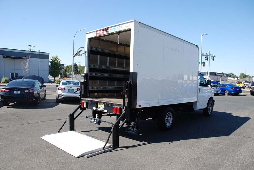 2019 Chevrolet Express Image 5
