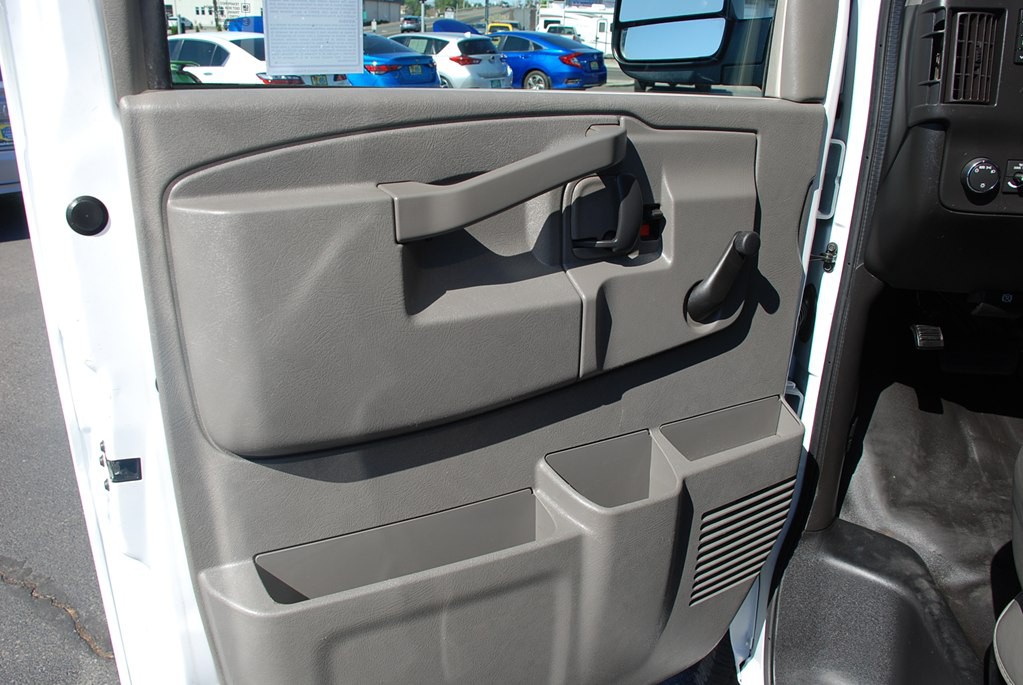 2019 Chevrolet Express Image 14