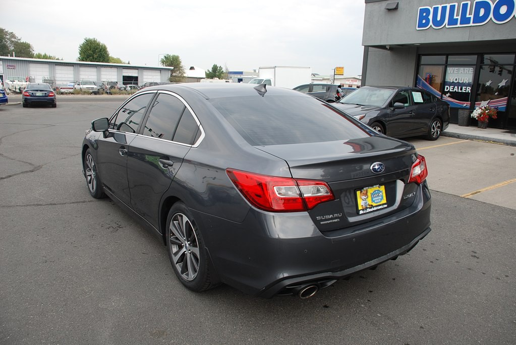2018 Subaru Legacy Image 3
