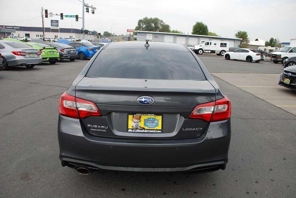 2018 Subaru Legacy Image 4