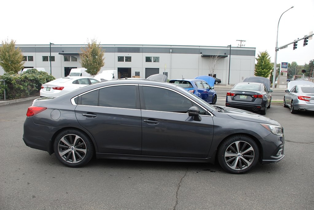2018 Subaru Legacy Image 6