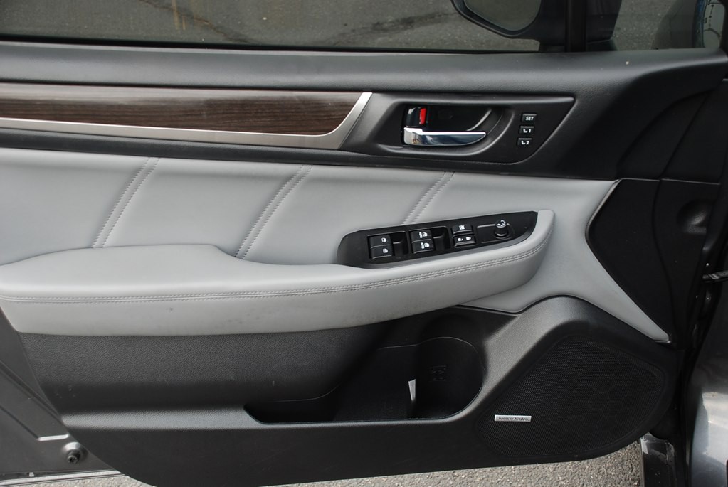 2018 Subaru Legacy Image 9