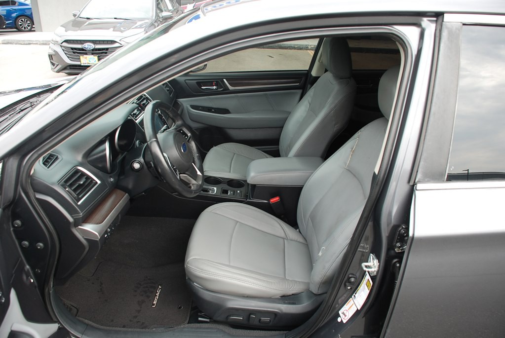 2018 Subaru Legacy Image 11