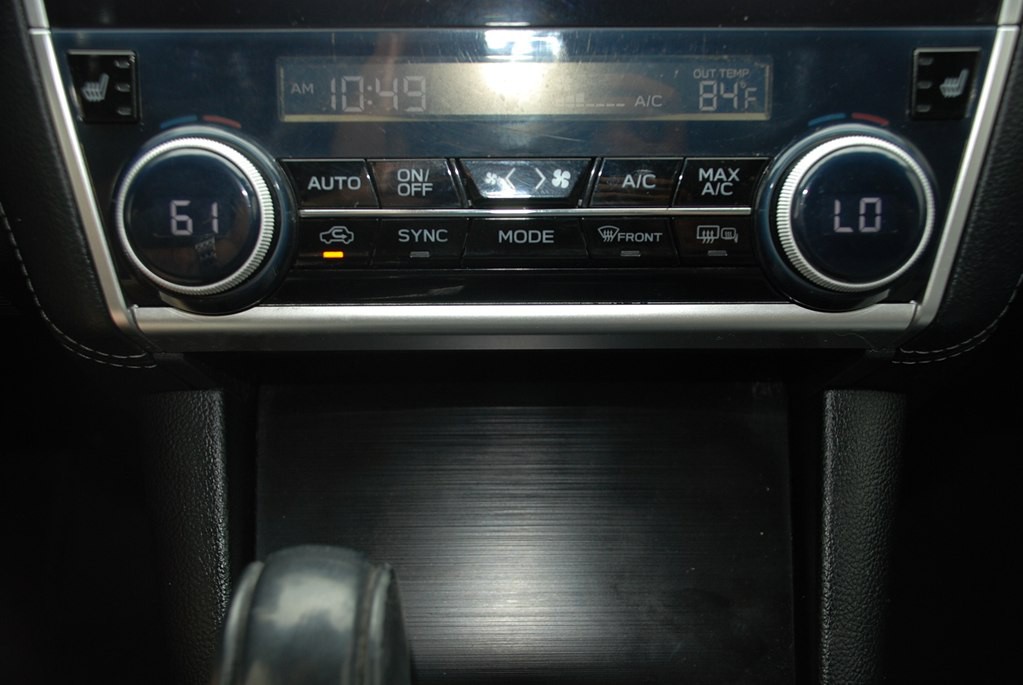 2018 Subaru Legacy Image 17