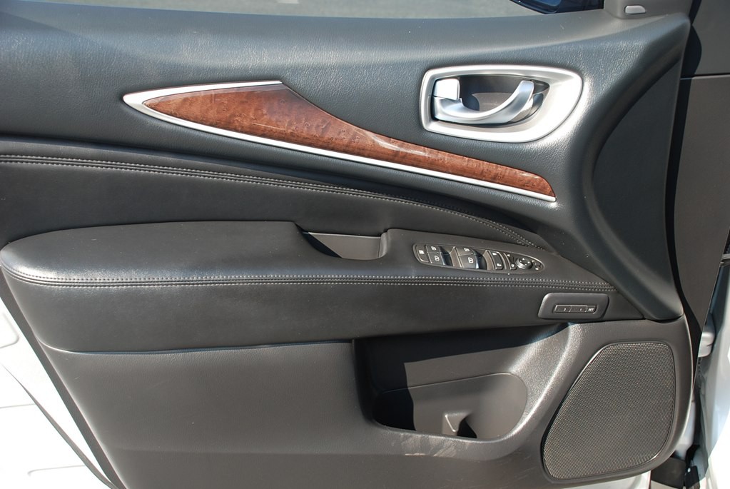 2013 INFINITI JX35 Image 9