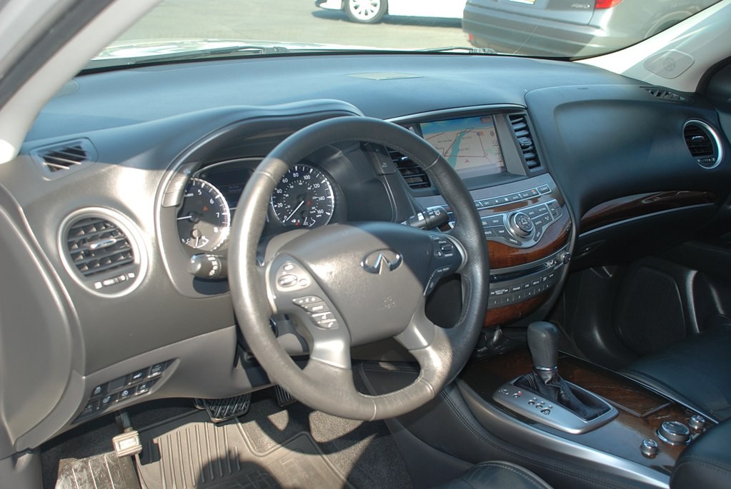 2013 INFINITI JX35 Image 11