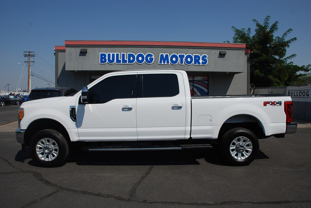 2017 Ford F-250 Image 2
