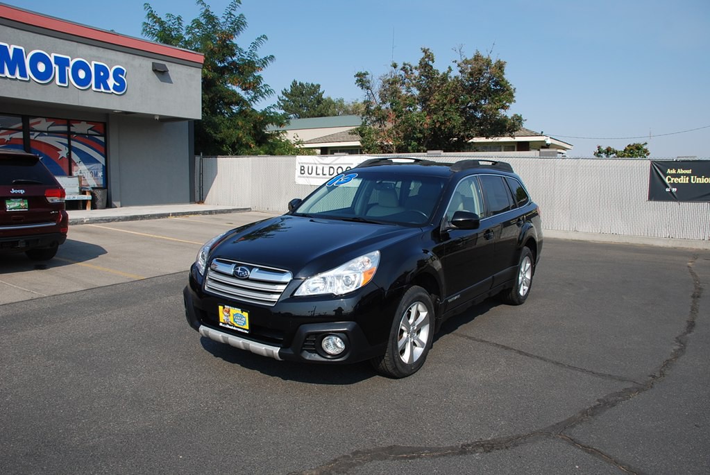 2013 Subaru Outback Image 1