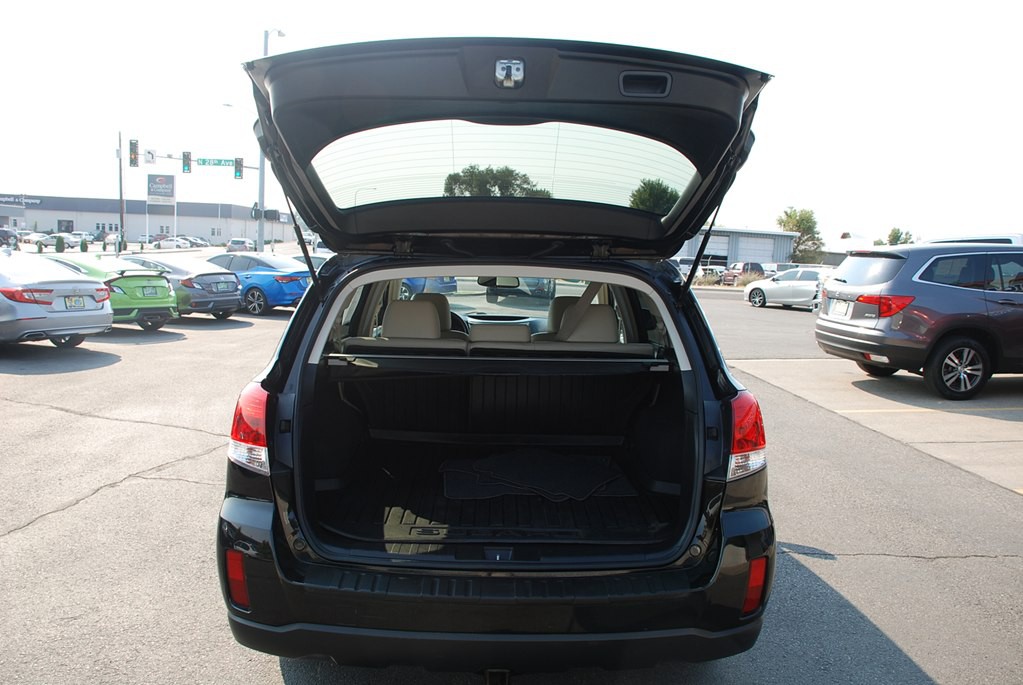 2013 Subaru Outback Image 19