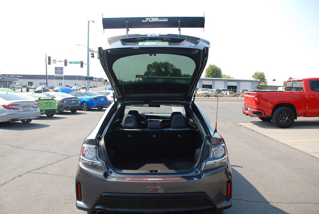 2015 Scion tC Image 17