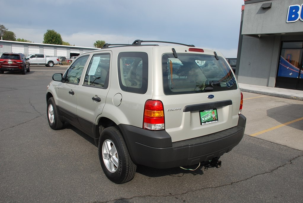 2005 Ford Escape Image 3