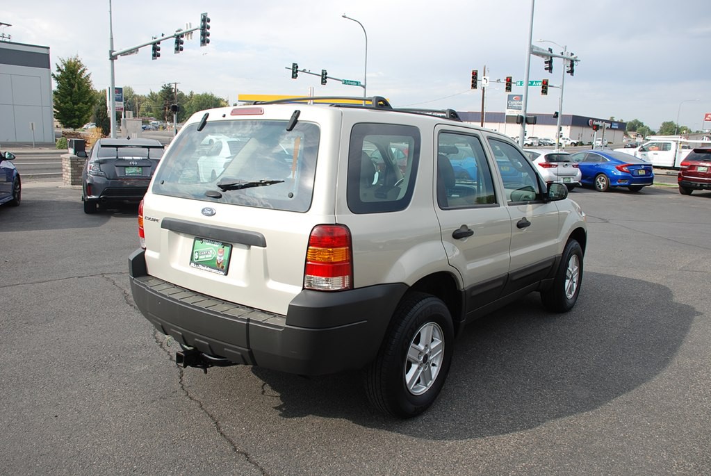 2005 Ford Escape Image 5