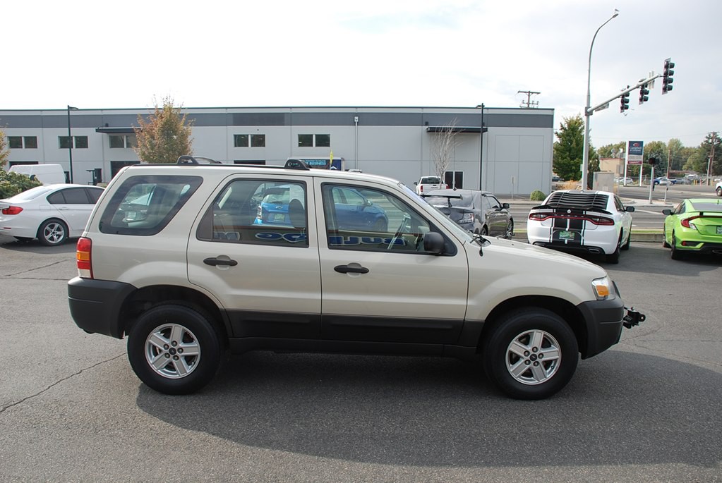 2005 Ford Escape Image 6