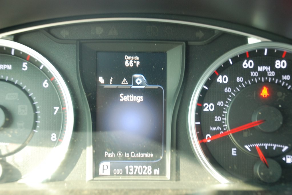 2017 Toyota Camry Image 12