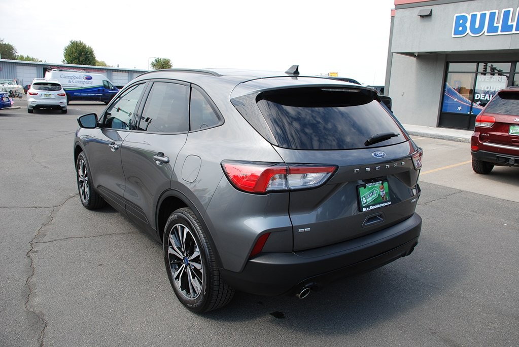 2022 Ford Escape Image 3