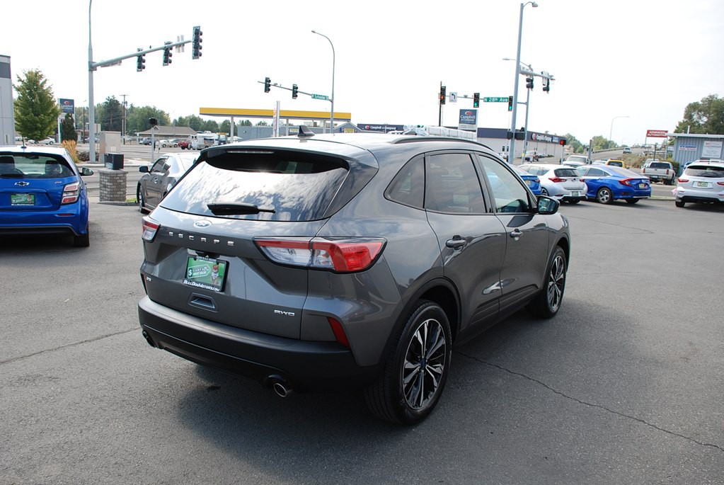 2022 Ford Escape Image 5
