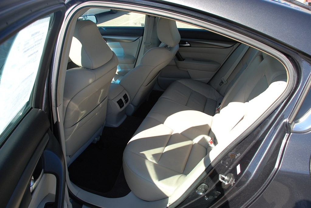 2012 Acura TL Image 16