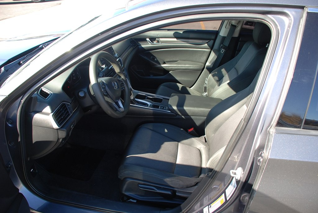 2019 Honda Accord Image 10