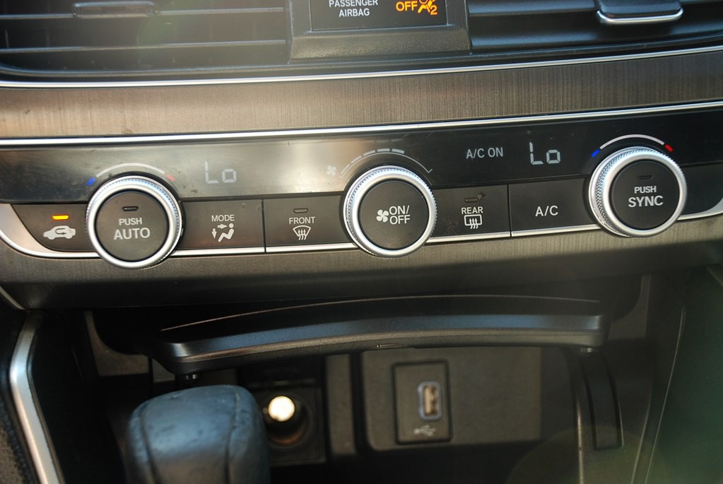2019 Honda Accord Image 15