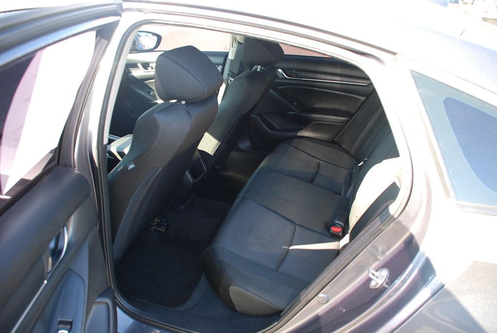 2019 Honda Accord Image 17