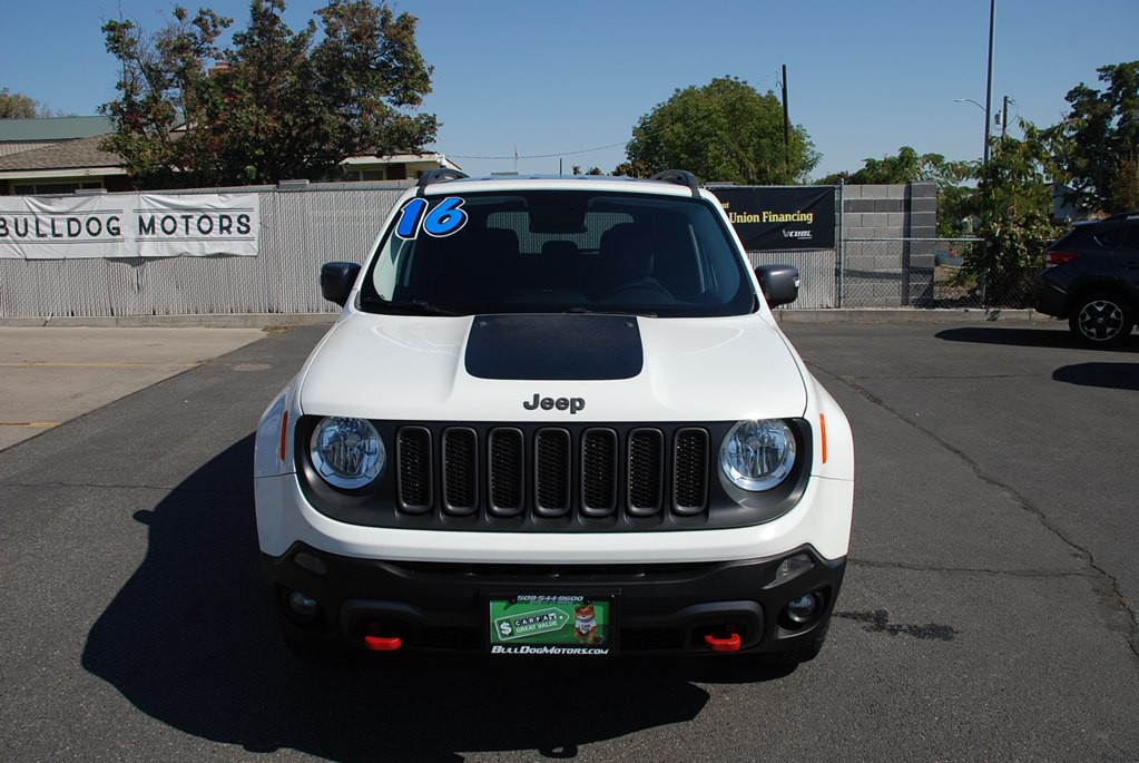 2016 Jeep Renegade Image 8