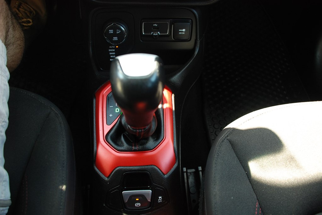2016 Jeep Renegade Image 17