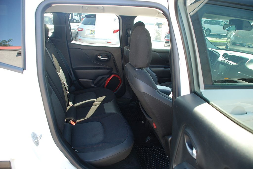 2016 Jeep Renegade Image 20
