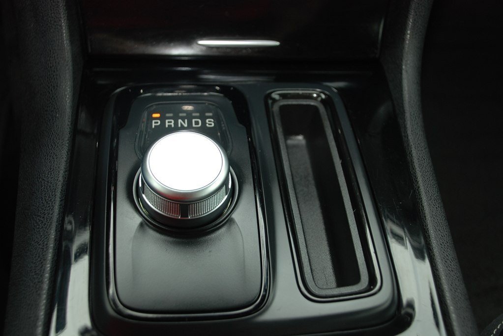 2019 Chrysler 300 Image 17