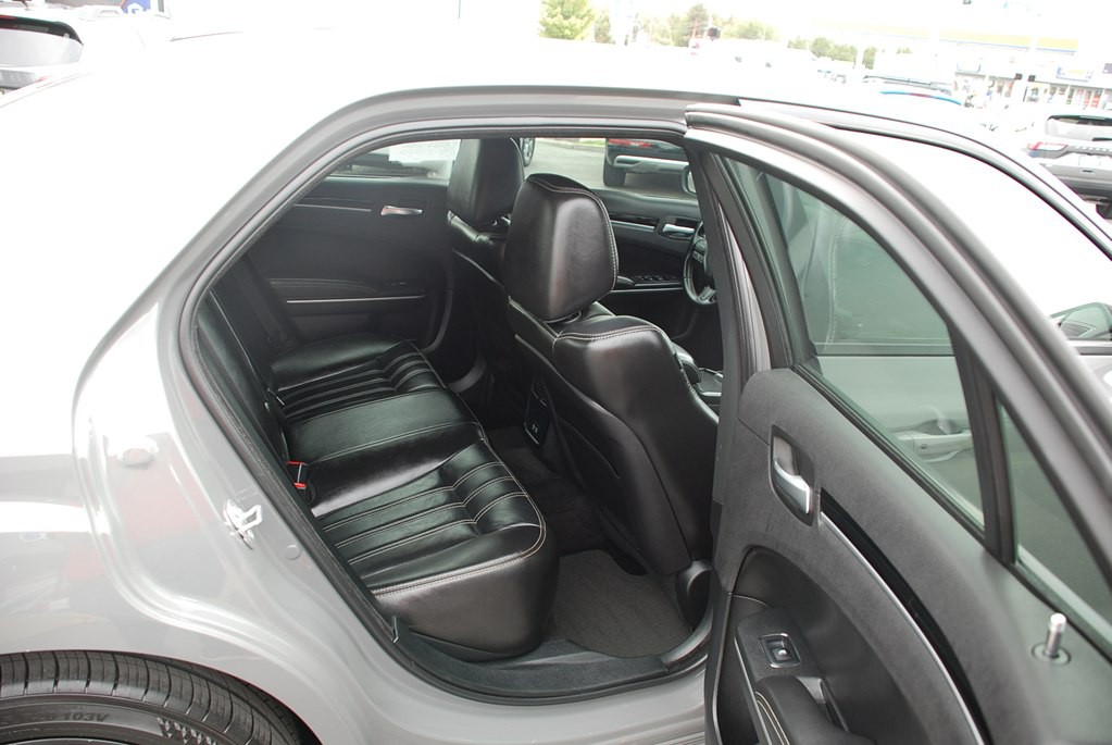 2019 Chrysler 300 Image 20
