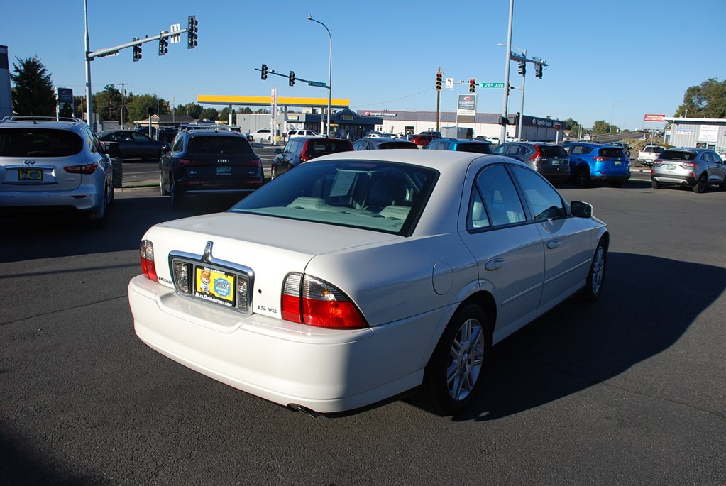 2003 Lincoln LS Image 5