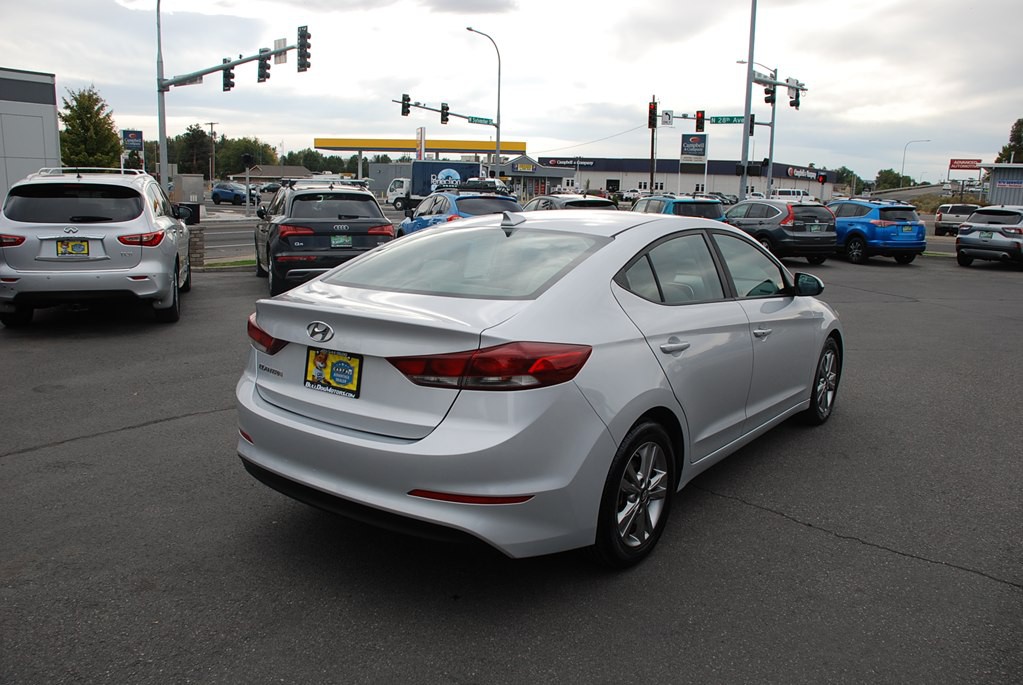 2018 Hyundai Elantra Image 5