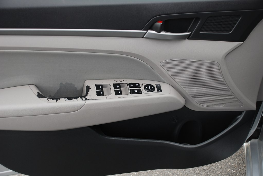 2018 Hyundai Elantra Image 9