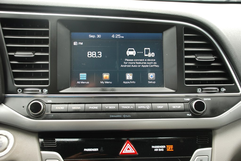 2018 Hyundai Elantra Image 14