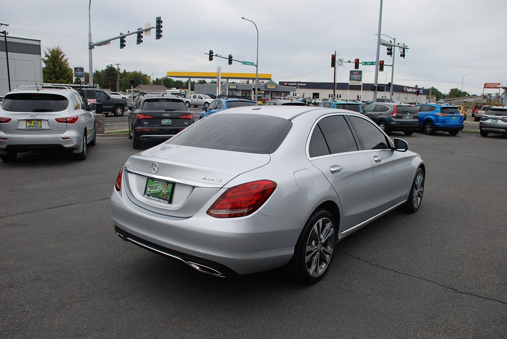 2016 Mercedes-Benz C-Class Image 5